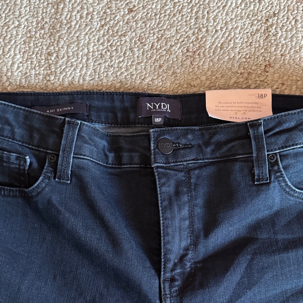 NYDJ Womens Deep Indigo Skinny Jeans-brand new! Size 18